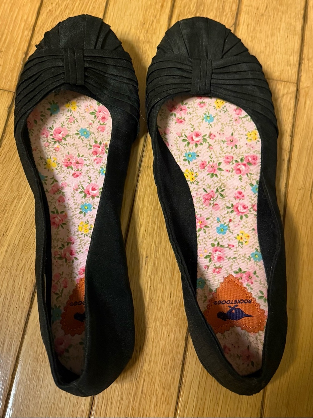 Rocket Dog Black Women's Ballet Flats with Pleated Toe